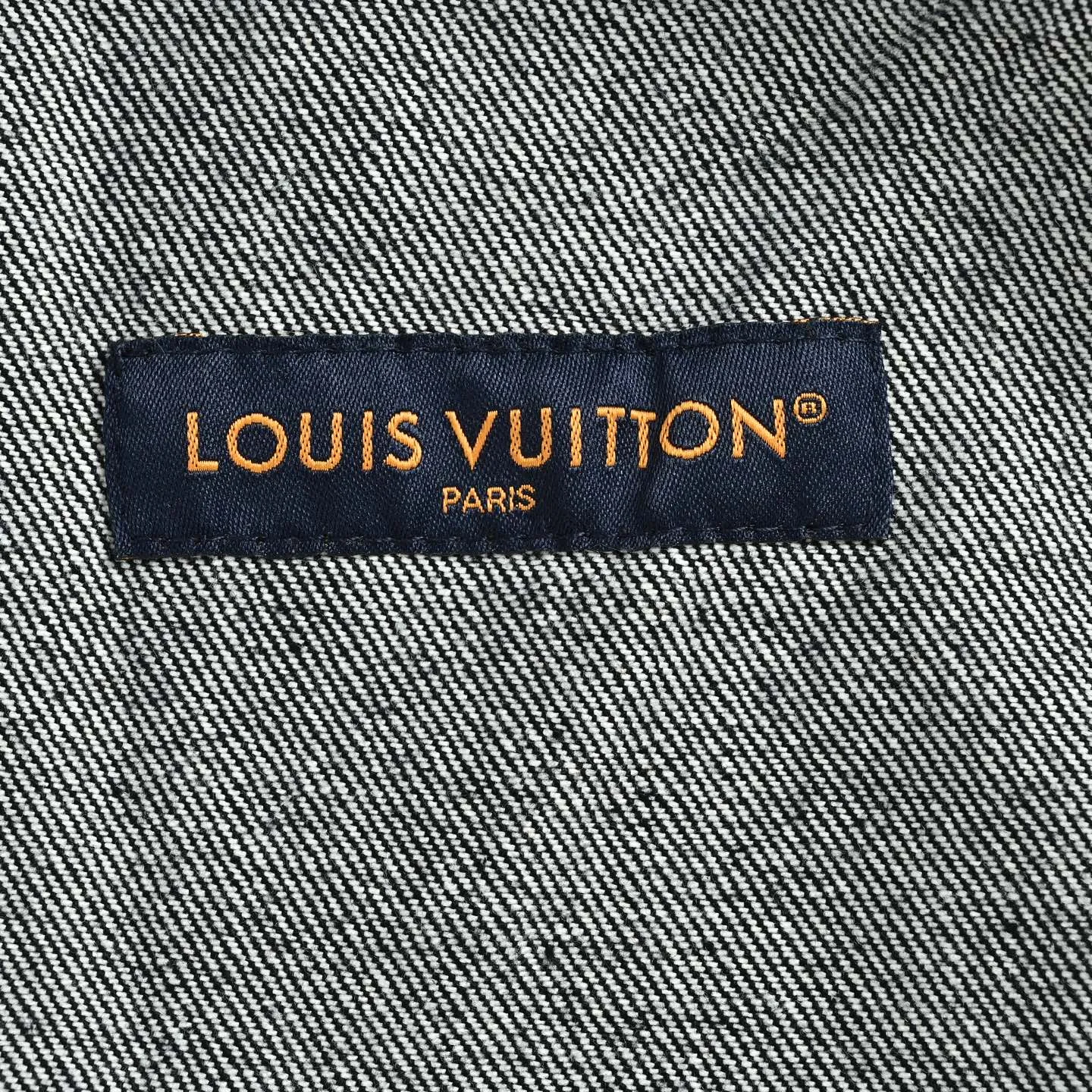 Louis Vuitton/Louis Vuitton embroidered logo denim jacket